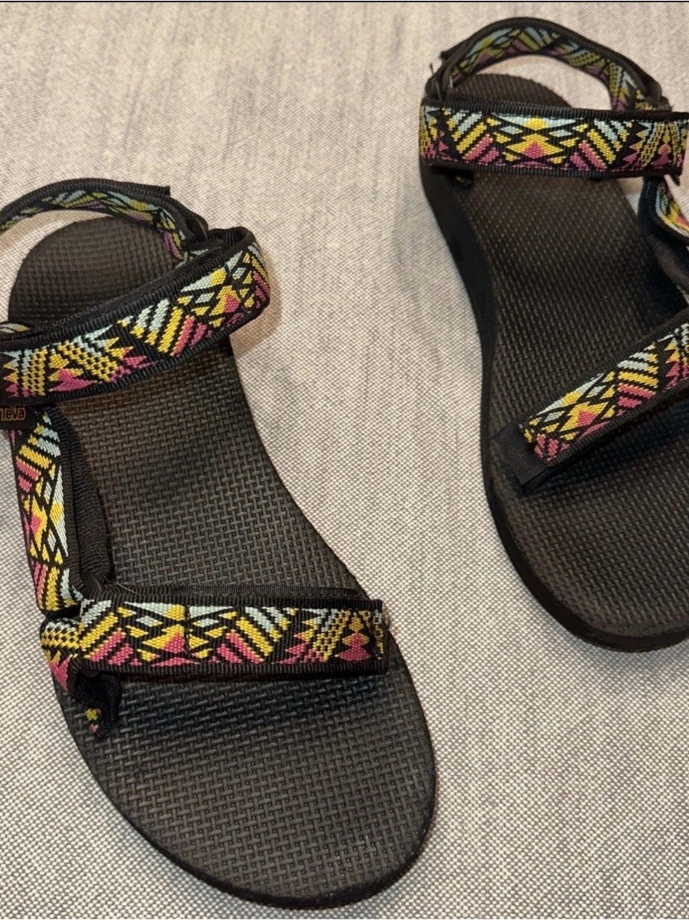 TEVA Women’s Size 9 Sandals Original Universal Boomerang Pink 1003987 VGUC
